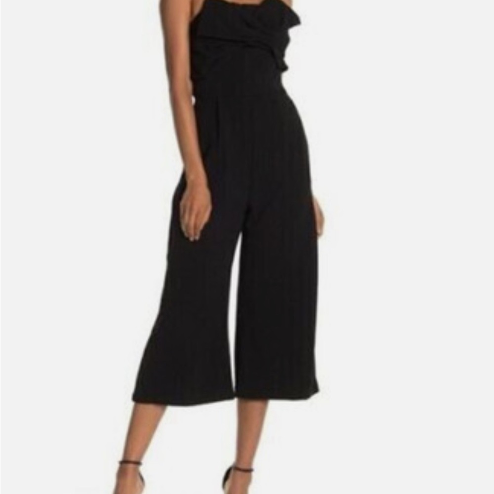 Chic Black Strapless Jumpsuit with Cropped Pants